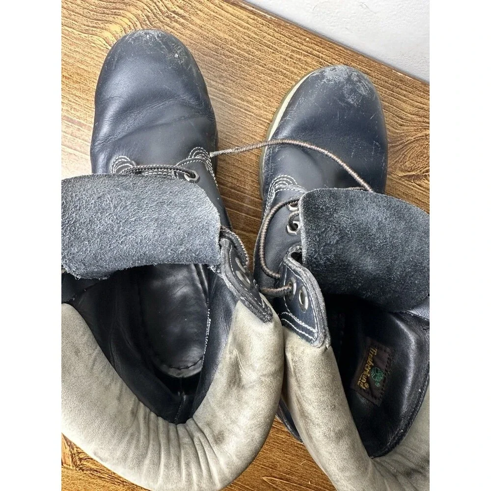 Vintage Timberland Men's Navy Blue Leather Boots Size 9